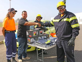 ENTREGA MATERIAL CONTRA INCENDIOS 3