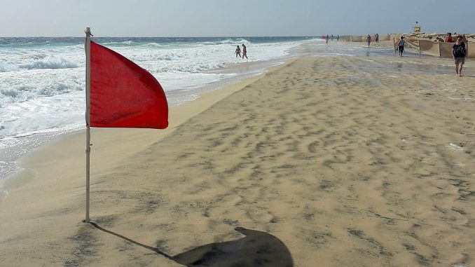 20171205_130507 Rote Flagge Jandia Baden web