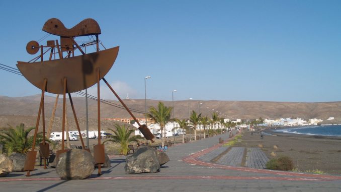 Tarajalejo-Statuen_web Barbara Bruhn