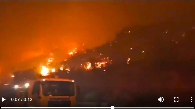 Waldbrand-Gran-Canaria-Nacht-12082019