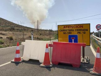 Waldbrand Gran Canaria Strassensperre